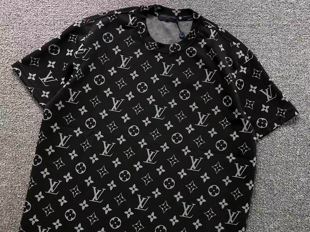 Louis Vuitton 78 L⭐ T-SHIRT 1111140232 (Im 170Cm 60Kg I Wear Size L In The Phot) - Image 11