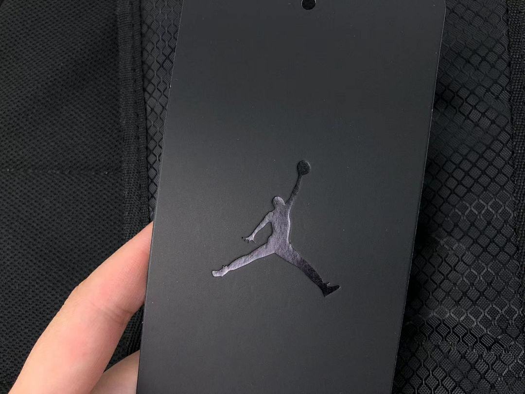 Air Jordan 125 A⭐R J⭐R⭐AN BAG 372103 (Long 30CM* Wide 15CM* High 49CM) - Image 36
