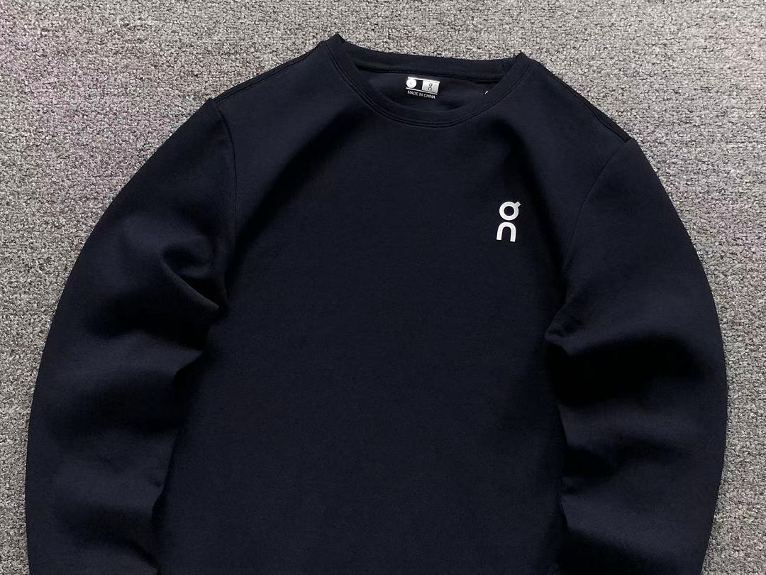 On Running 188 ON HOODIE 2207041004 (Im 170Cm 60Kg I Wear Size L In The Phot) - Image 14