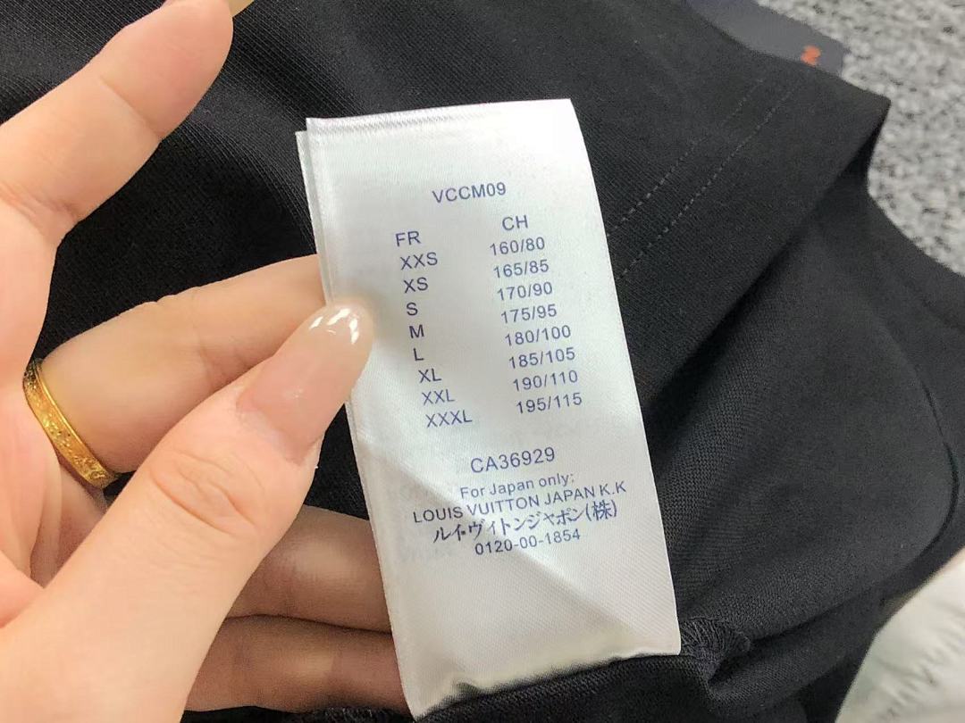 Louis Vuitton 108 L⭐ T-SHIRT 41062619126 (Im 170Cm 60Kg I Wear Size XS In The Phot) - Image 23