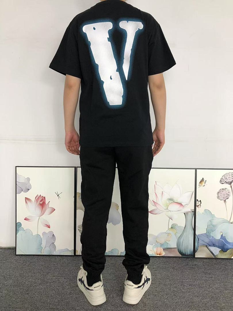 On Running 68 VLONE T-SHIRT 56120191 (Im 170Cm 60Kg I Wear Size S In The Phot) - Image 4