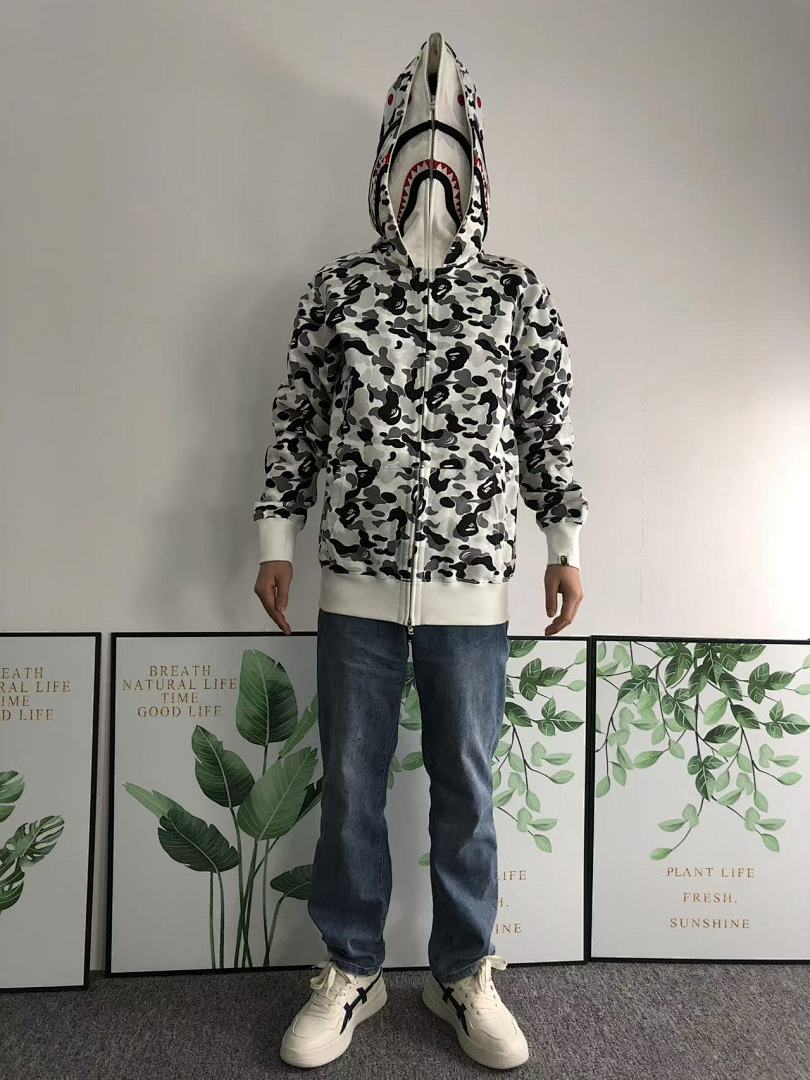 Bape 298 BAPE HOODIE 312200211 (Im 170Cm 57Kg I Wear sizeM In The Phot) - Image 3