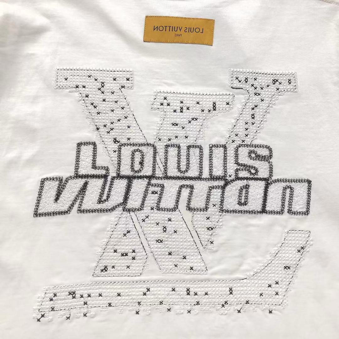 Louis Vuitton 108 L⭐ T-SHIRT 525221381 (Im 170Cm 60Kg I Wear Size S In The Phot) - Image 10