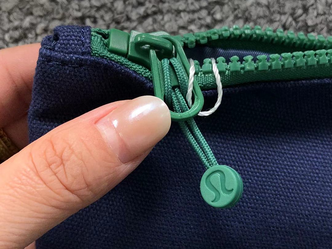 On Running 113 LULULEMON BAG 4208220775 (Long 29CM* Wide 9CM* High 20CM) - Image 21