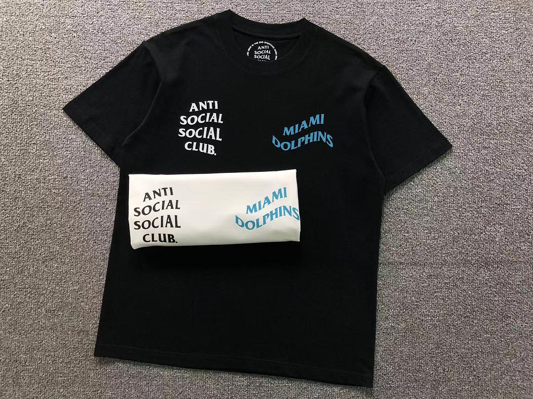 Christian Louboutin 88 ANTI SOCIAL CLUB T-SHIRT 126212002 (Im 170Cm 60Kg I Wear Size M In The Phot) - Image 14