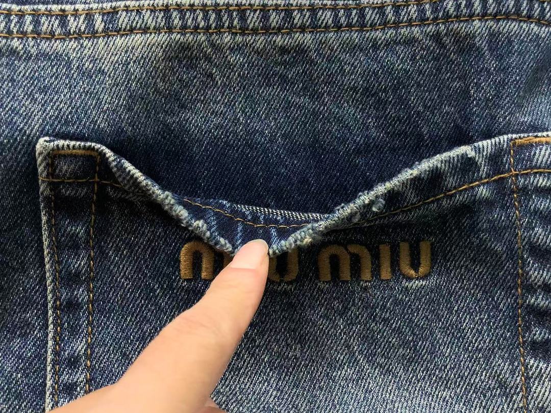 Miu Miu 225 M⭐U - Image 11
