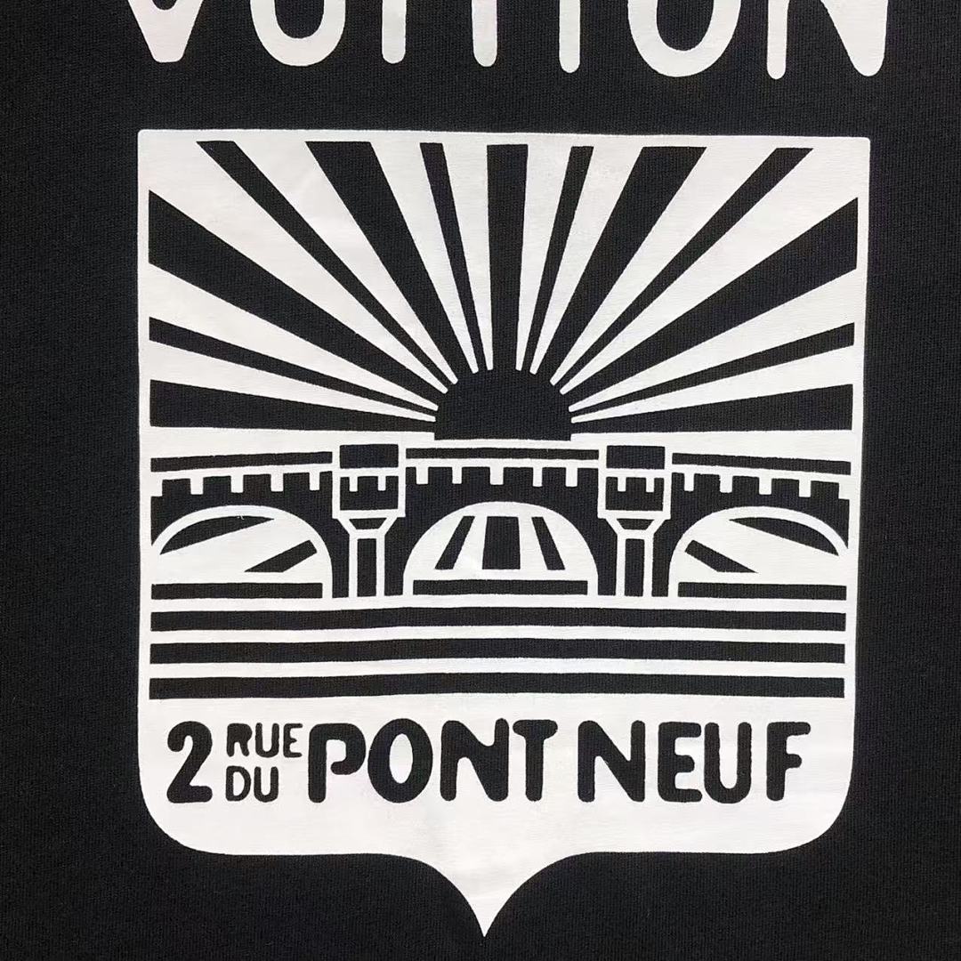 Louis Vuitton 108 L⭐ T-SHIRT 41061319126 (Im 170Cm 60Kg I Wear Size XS In The Phot) - Image 15