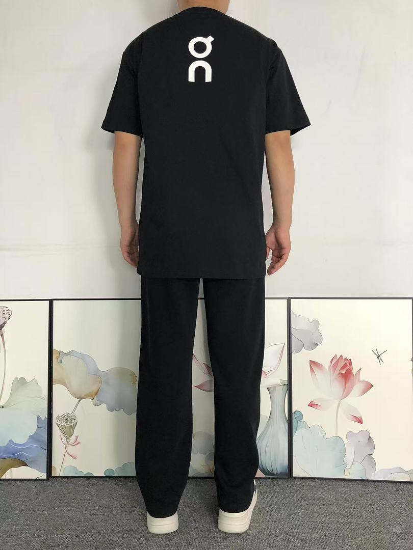 On Running 115 ON T-SHIRT 2205180404 (Im 170Cm 60Kg I Wear Size XL In The Phot) - Image 4