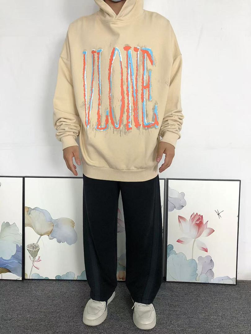 On Running 135 VLONE HOODIE 522021091 (Im 170Cm 60Kg I Wear Size M In The Phot) - Image 3