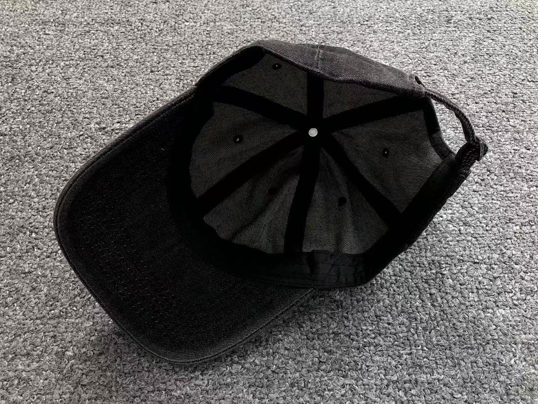 Comme des Garcons 75 C⭐⭐OME HE⭐⭐TS - Image 19