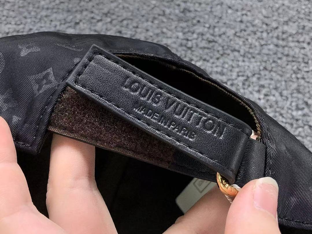 Louis Vuitton 98 L⭐ - Image 15