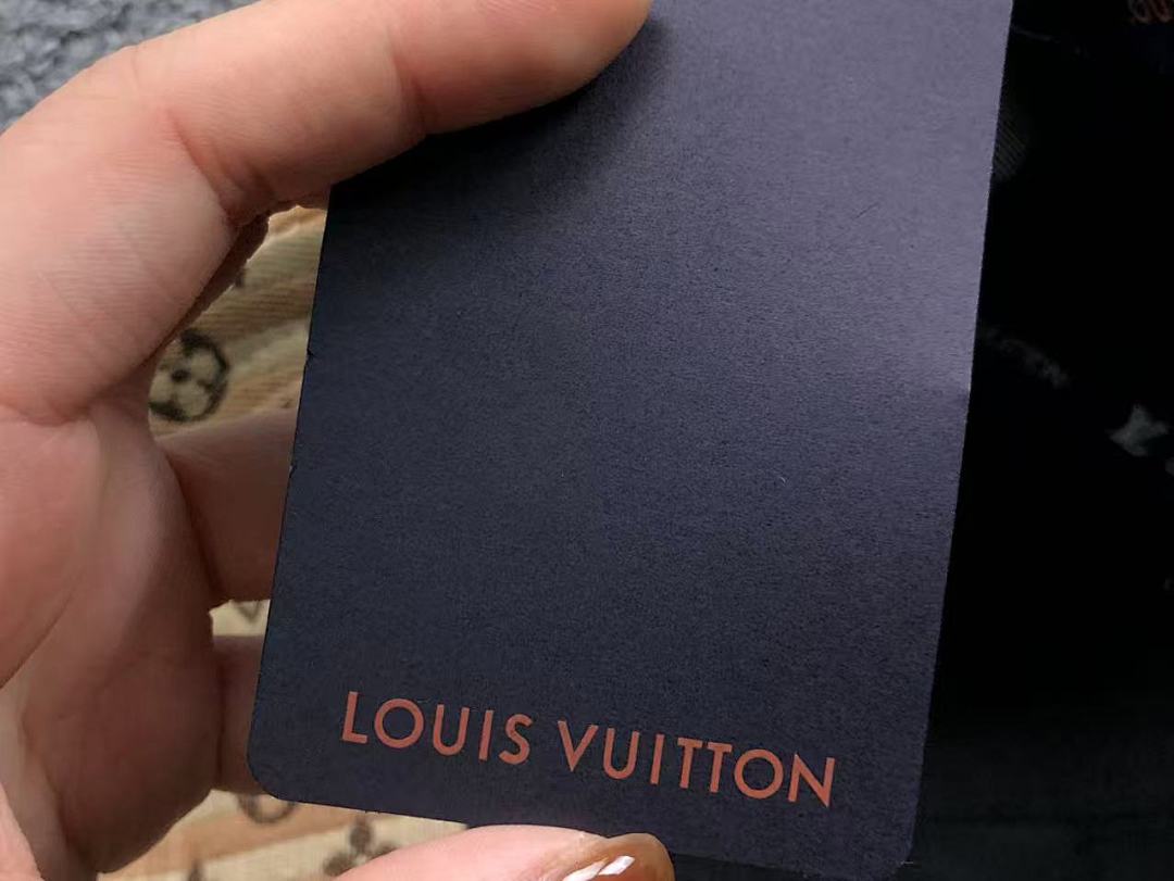Louis Vuitton 68 L⭐ - Image 20