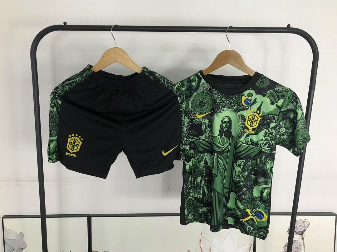 Chanel 75 FOOTBALL T-SHIRT SHORTS - Image 31