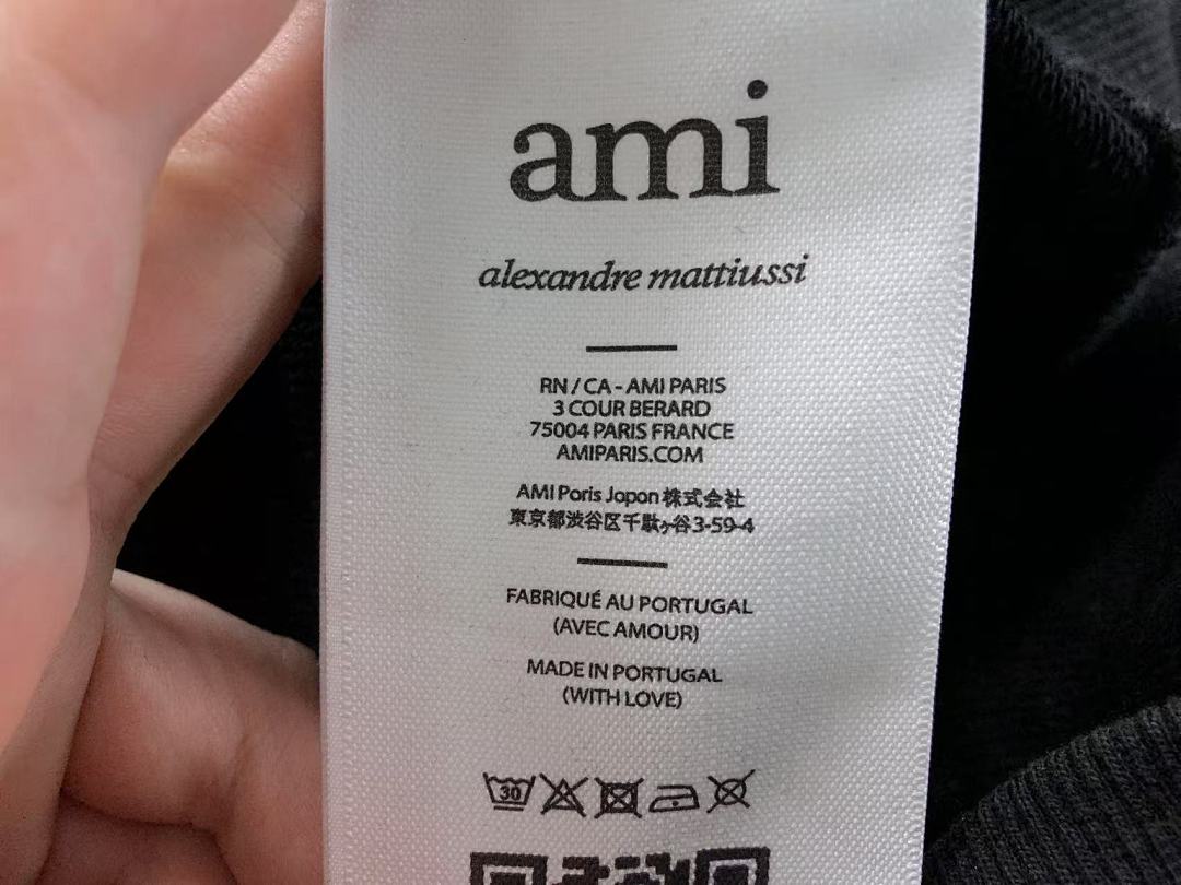 AMI 168 AMI HOODIE 3110170421 (Im 170Cm 60Kg I Wear Size M In The Phot) - Image 36