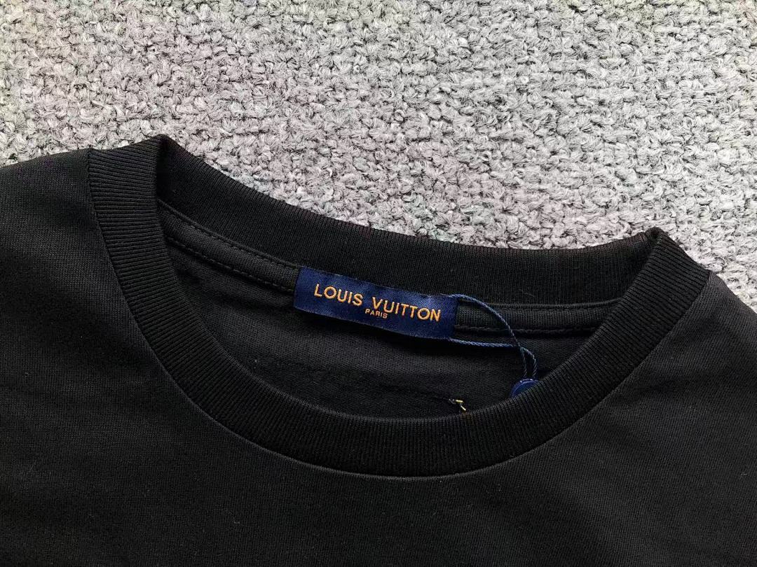 Louis Vuitton 108 L⭐ T-SHIRT 41062620126 (Im 170Cm 60Kg I Wear Size XS In The Phot) - Image 22