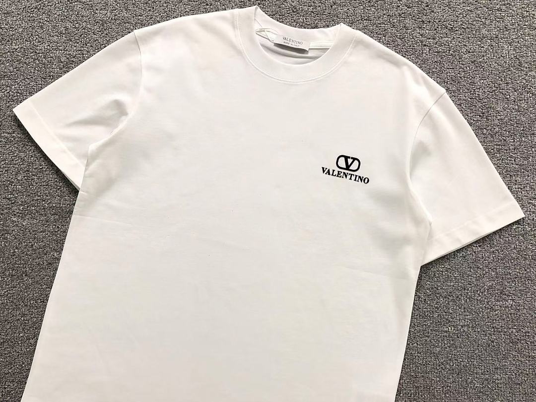Valentino 115 VALENTINO T-SHIRT 5241606147 (Im 170Cm 65Kg I Wear Size M In The Phot) - Image 8