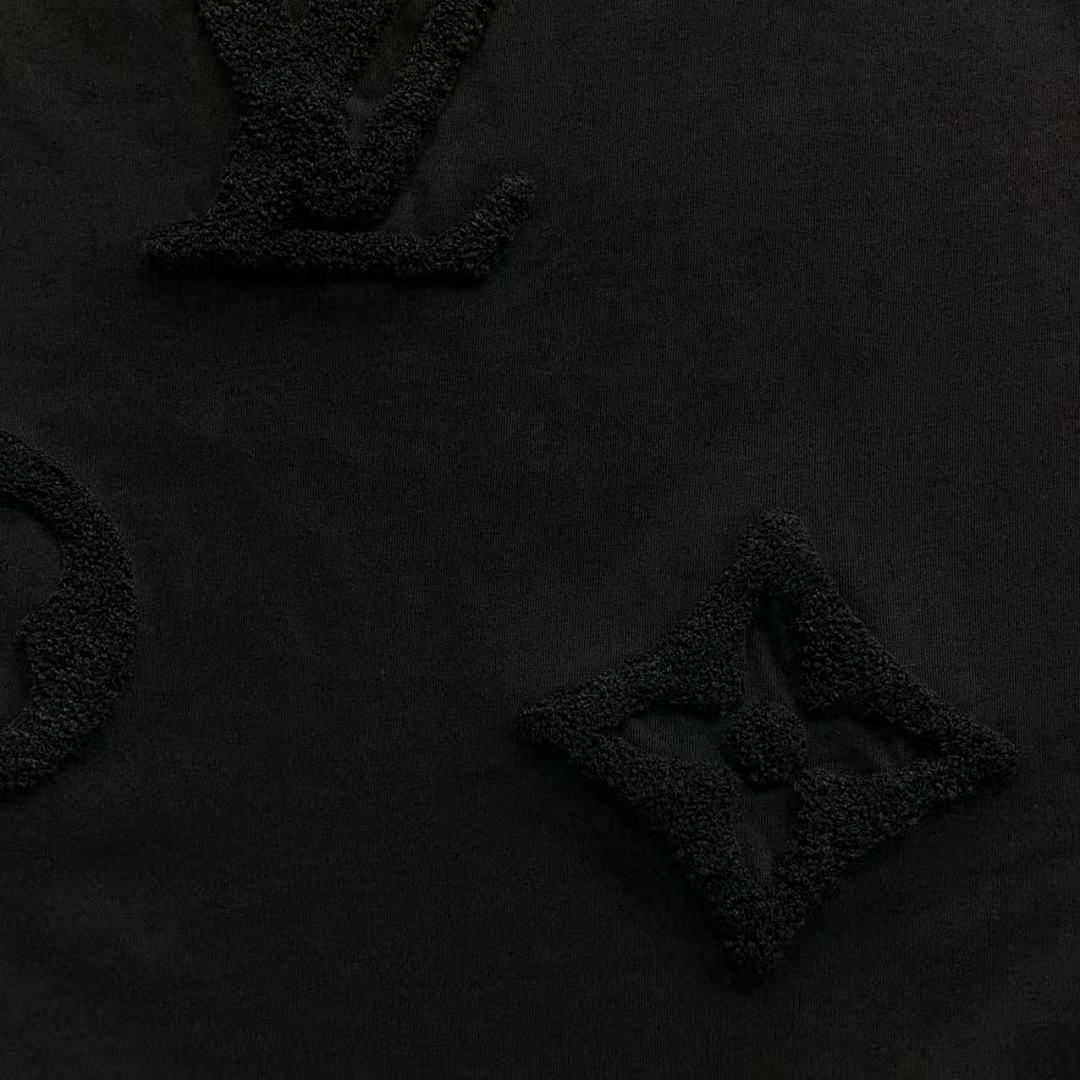 Louis Vuitton 115 L⭐ T-SHIRT 214301315 (Im 170Cm 60Kg I Wear Size S In The Phot) - Image 12