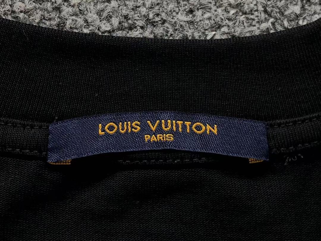 Louis Vuitton 125 L⭐ T-SHIRT 52070405147 (Im 170Cm 60Kg I Wear Size L In The Phot) - Image 22