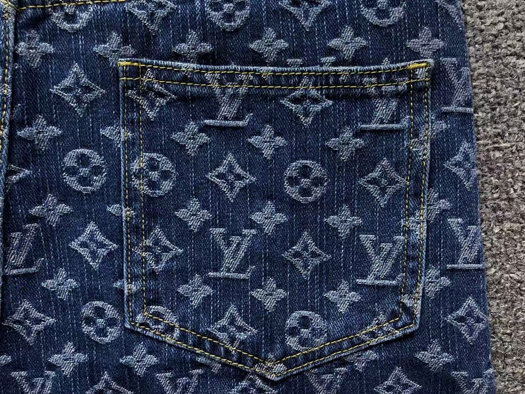 Louis Vuitton SHORTS 158 L⭐ T-SHIRT 3204091121 (Im 170Cm 60Kg I Wear Size S In The Phot) - Image 30
