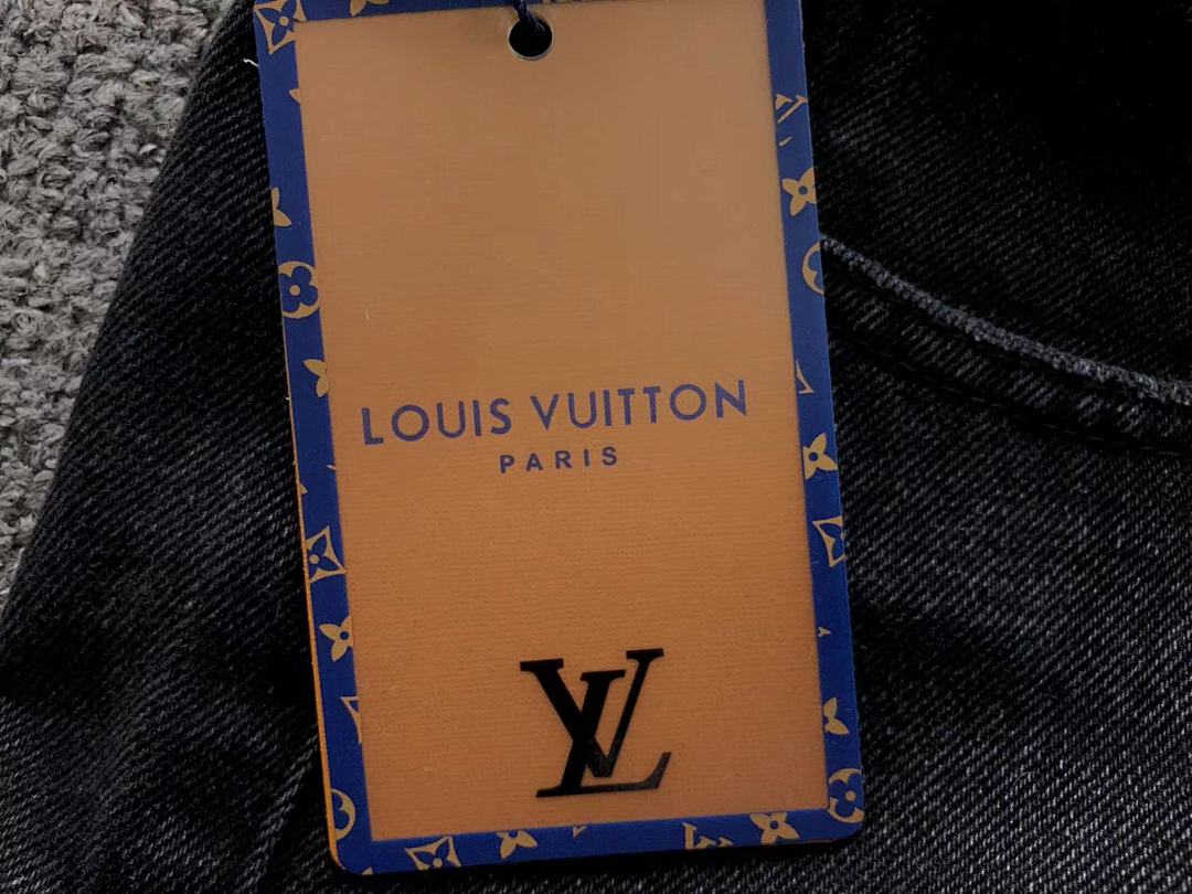 Louis Vuitton 245 L⭐ - Image 29