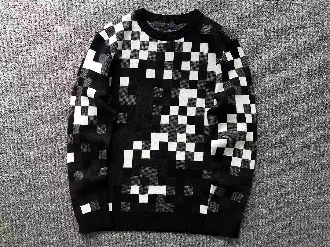 Louis Vuitton 208 L⭐ SWEATER 3208160221 (Im 170Cm 60Kg I Wear Size M In The Phot) - Image 9