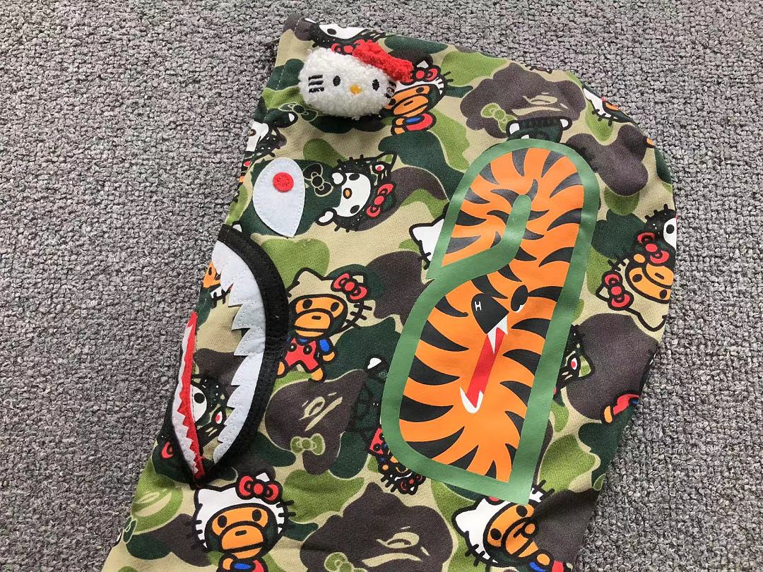 Bape 145 BAPE HOODIE 52070717158 (Im 170Cm 60Kg I Wear Size XL In The Phot) - Image 9