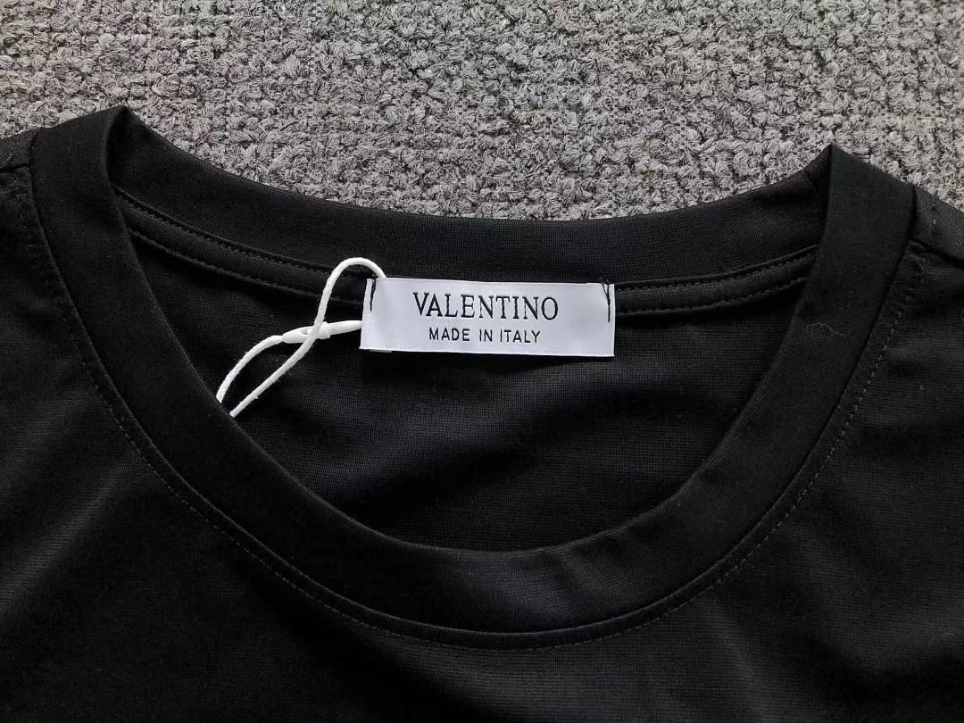 Valentino 118 VALENTINO T-SHIRT 3207100421 (Im 170Cm 60Kg I Wear Size L In The Phot) - Image 28