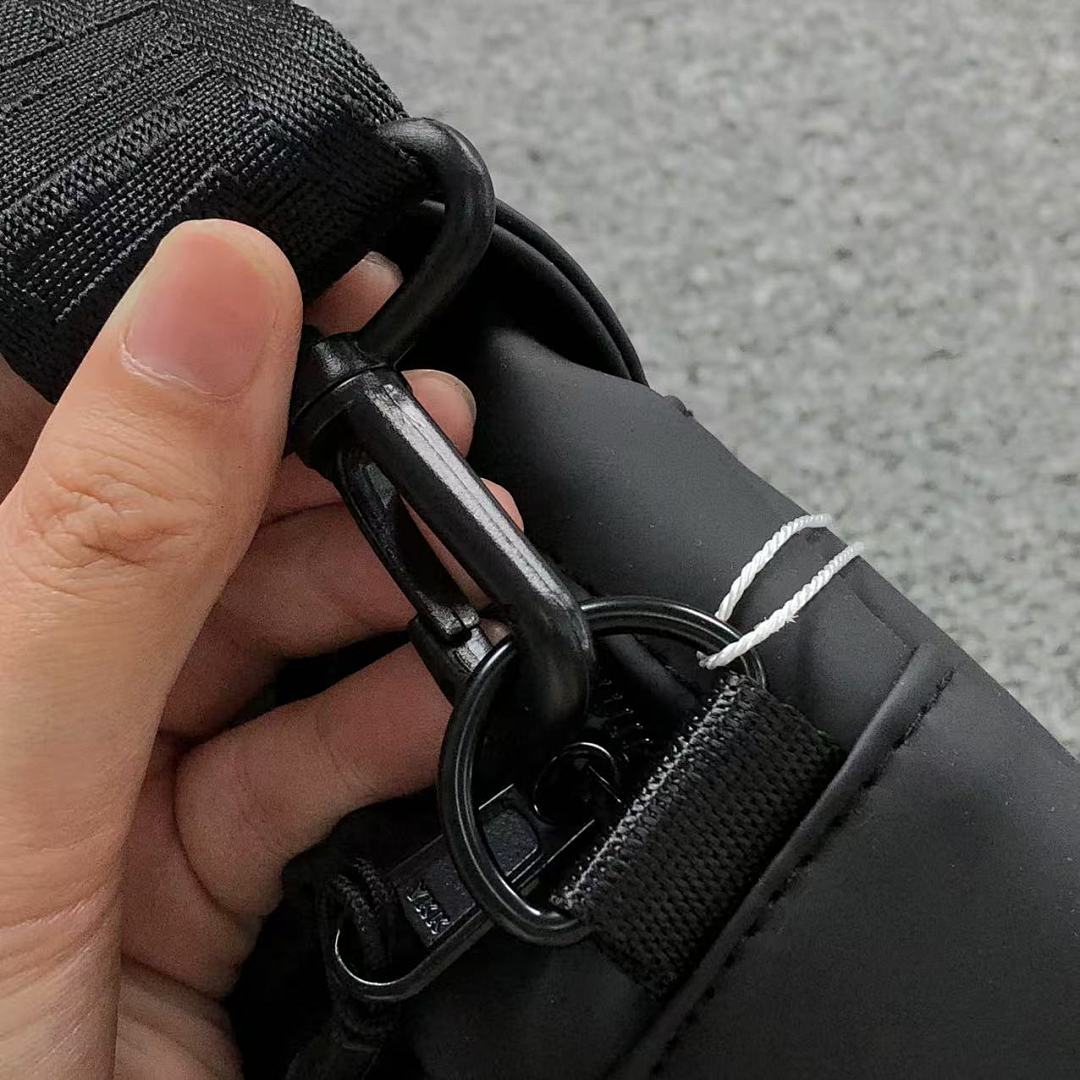 Fear of God 135 FOG BAG 4203180977 (Long 21CM* Wide 5CM* High 18CM) - Image 24