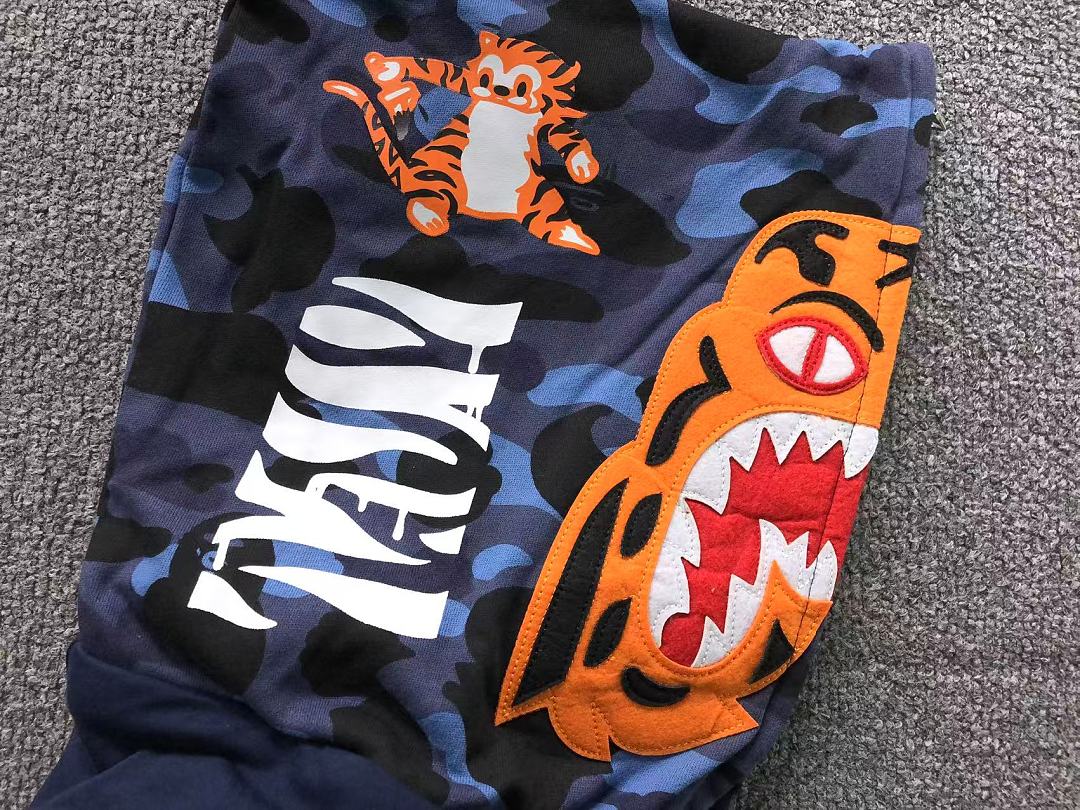 Bape 175 BAPE HOODIE 52070718158 (Im 170Cm 60Kg I Wear Size XL In The Phot) - Image 15
