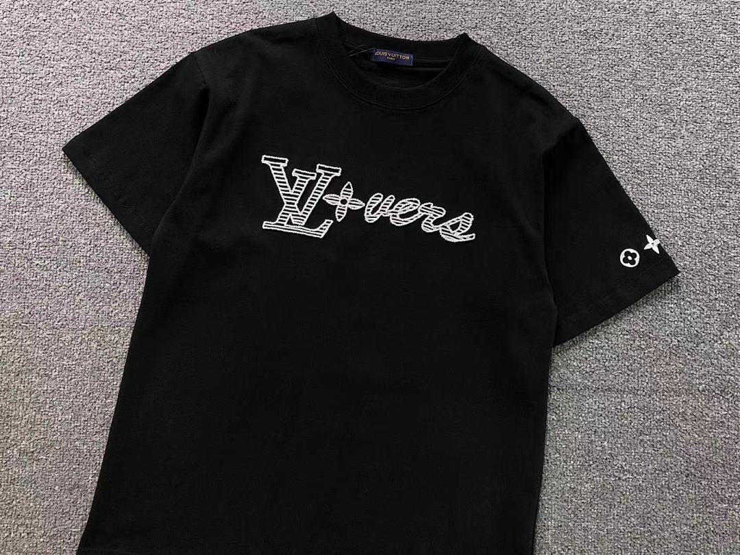Louis Vuitton 118 L⭐ T-SHIRT 124709104 (Im 170Cm 60Kg I Wear Size S In The Phot) - Image 11