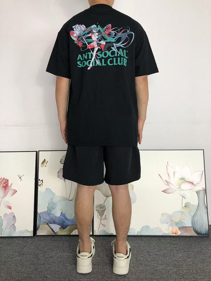 Christian Louboutin 85 ANTI SOCIAL CLUB T-SHIRT 3107310102 (Im 170Cm 60Kg I Wear Size L In The Phot) - Image 4