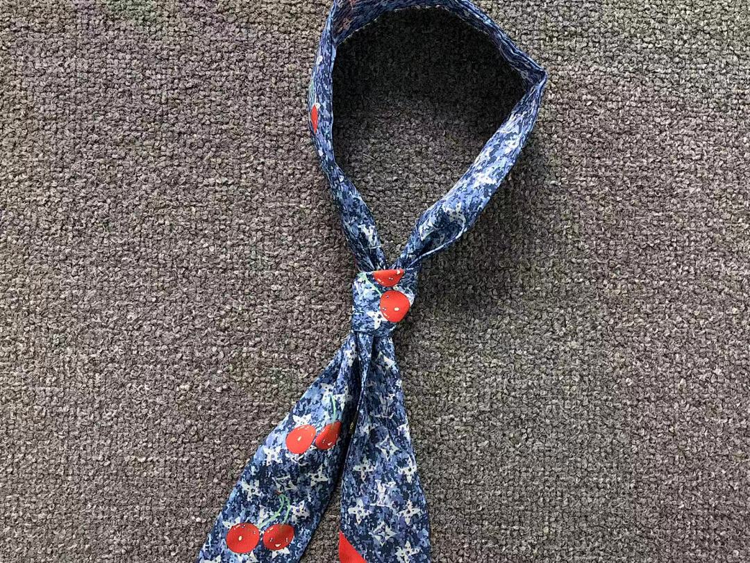 Louis Vuitton 68 L⭐ SCARF 590640102 (Long 105CM* Wide 6CM*) - Image 4