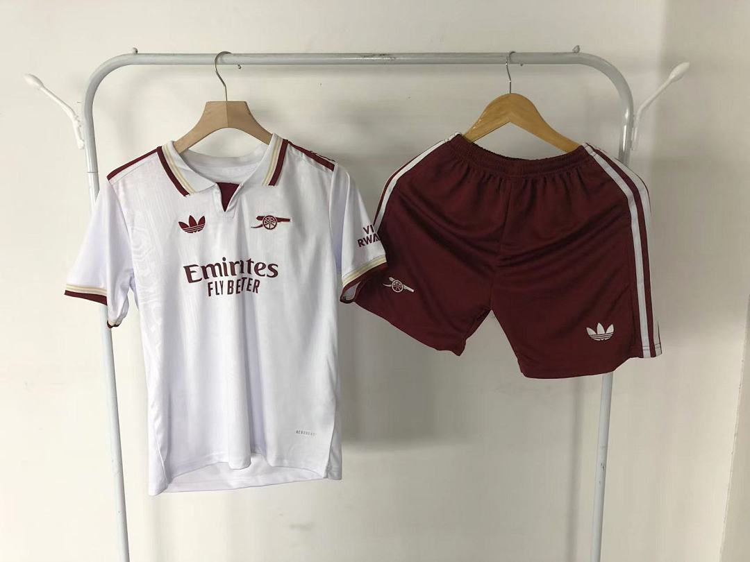Chanel 68 FOOTBALL T-SHIRT SHORTS - Image 28