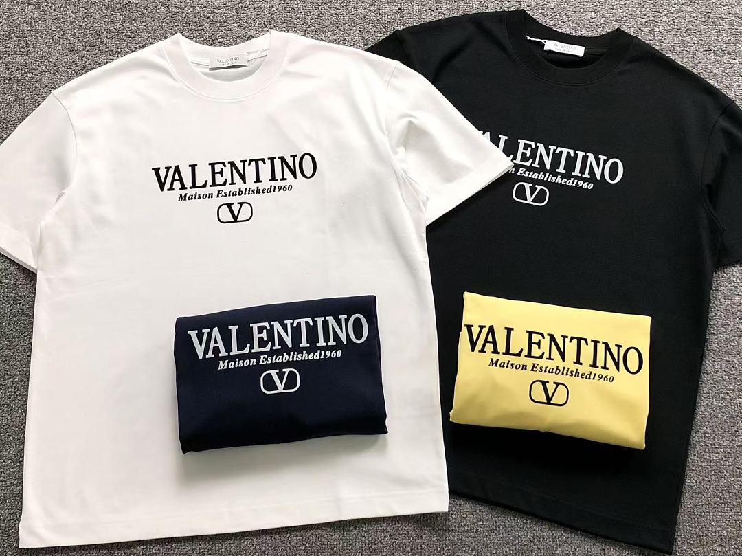 Valentino 115 VALENTINO T-SHIRT 5241605147 (Im 170Cm 60Kg I Wear Size M In The Phot) - Image 6