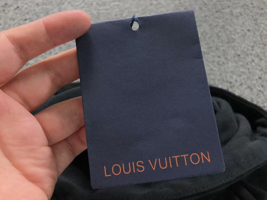 Louis Vuitton 188 L⭐ HOODIE 3208270921 (Im 170Cm 60Kg I Wear Size M In The Phot) - Image 32