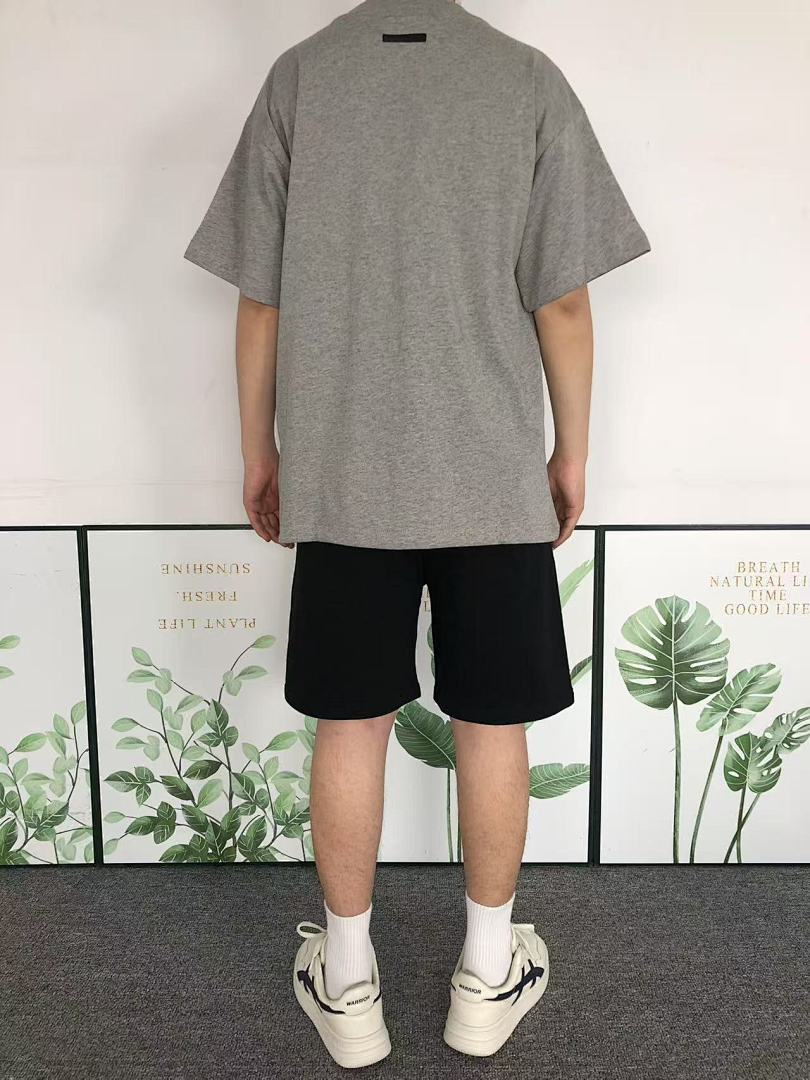 Fear of God 108 FOG T-SHIRT 404191017 (Im 170Cm 60Kg I Wear Size S In The Phot) - Image 4