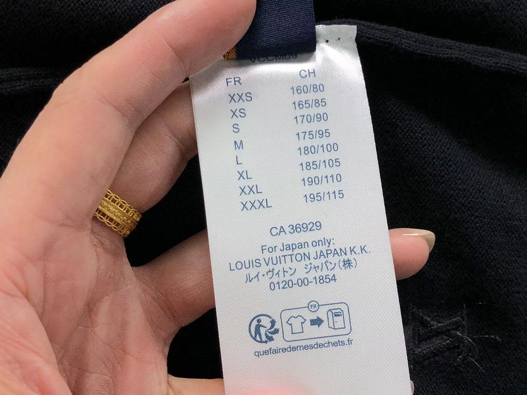 Louis Vuitton 195 L⭐ T-SHIRT 22060109125 (Im 170Cm 60Kg I Wear Size M In The Phot) - Image 16