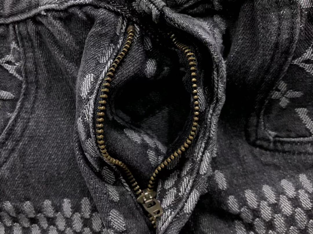 Louis Vuitton TROUSERS 188 L⭐ - Image 32