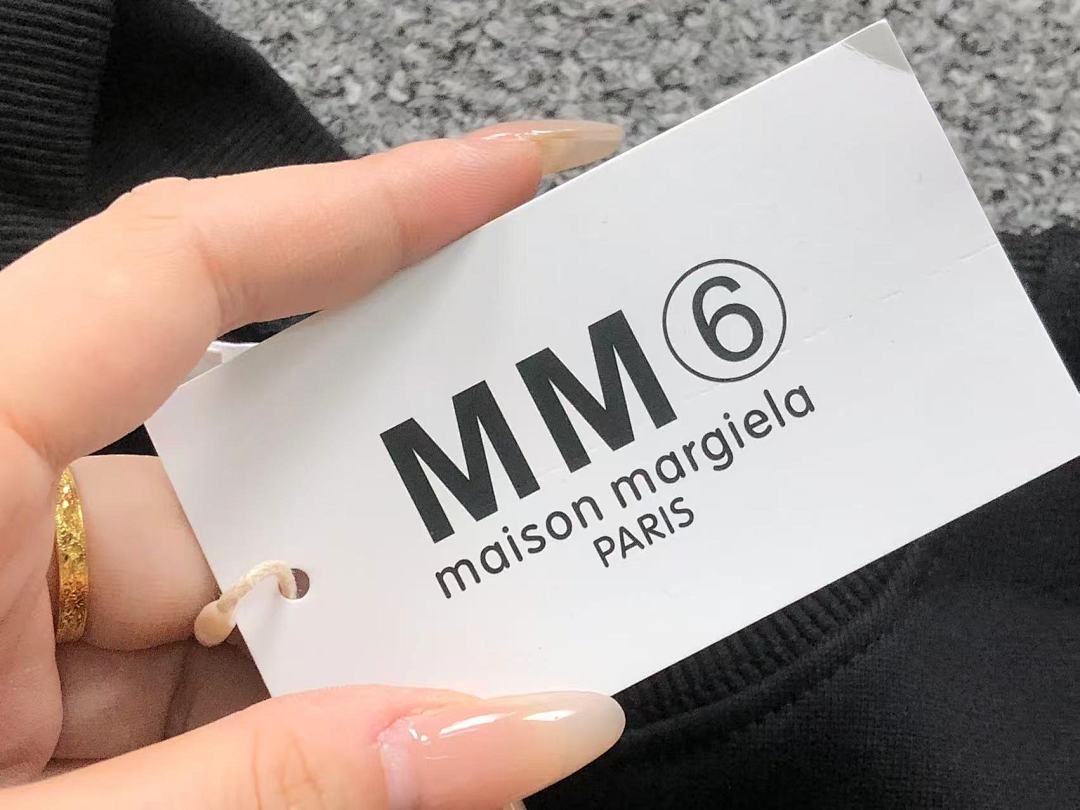 On Running 128 MAISON MARGIELA HOODIE 5123023162 (Im 170Cm 60Kg I Wear Size 44 In The Phot) - Image 12