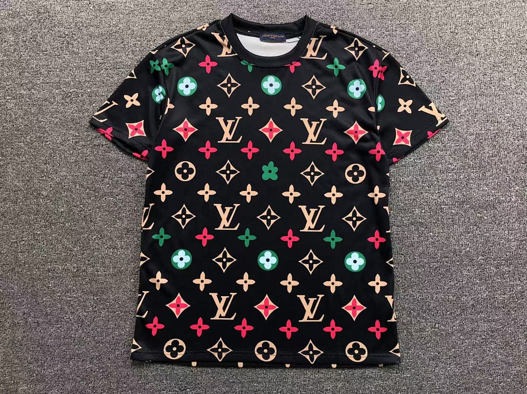 Louis Vuitton 79 L⭐ T-SHIRT 311120732 (Im 170Cm 57Kg I Wear Size M In The Phot) - Image 11
