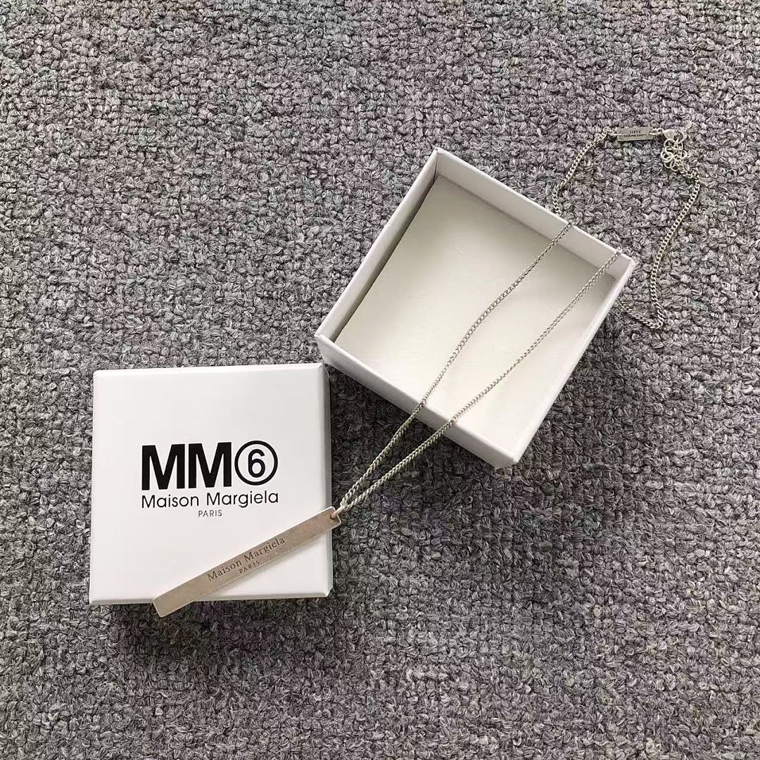On Running 125 MAISON MARGIELA