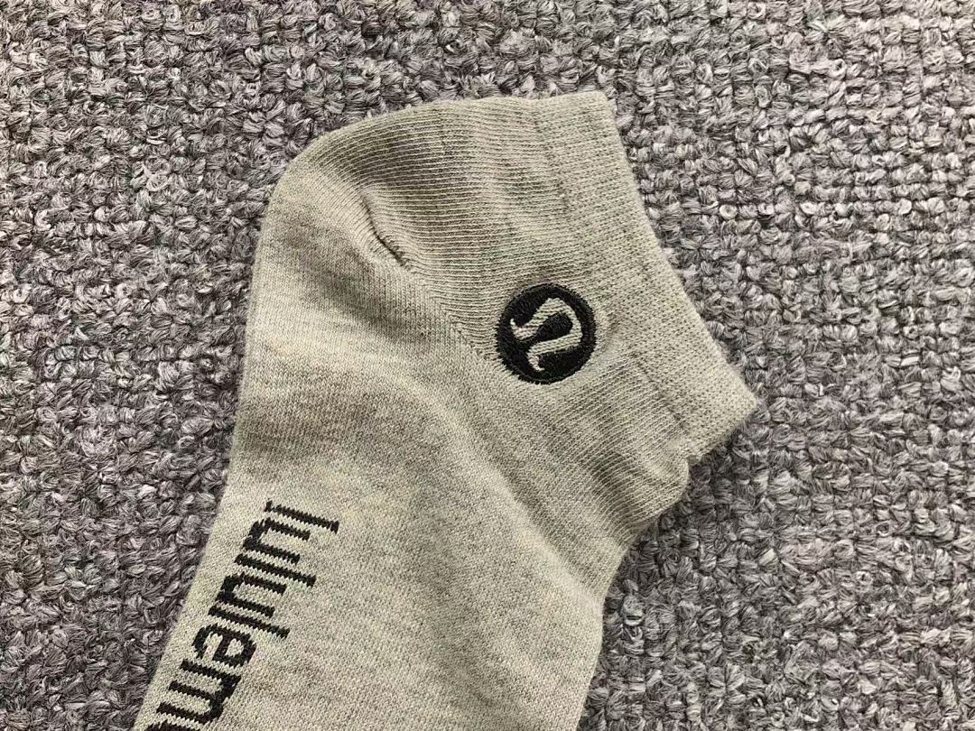 On Running 75 LULULEMON - Image 9