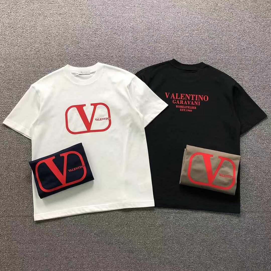Valentino 118 VALENTINO T-SHIRT 5251220147 (Im 170Cm 60Kg I Wear Size M In The Phot)