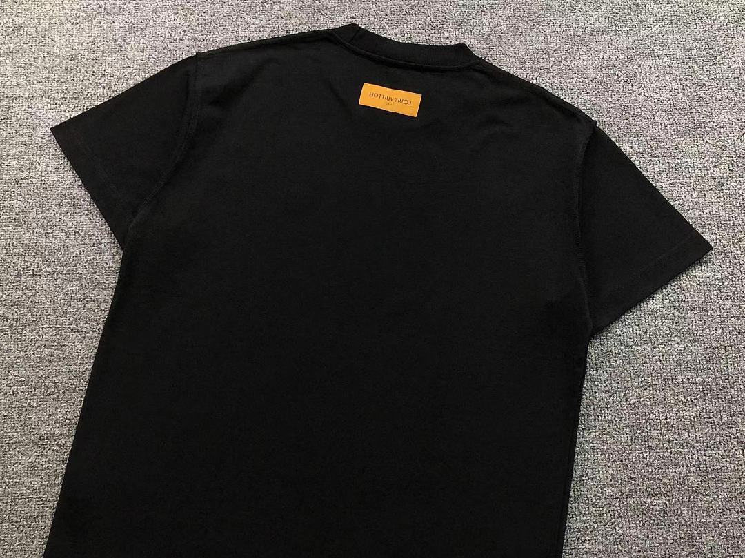 Louis Vuitton 95 L⭐ T-SHIRT 525221281 (Im 170Cm 60Kg I Wear Size XL In The Phot) - Image 14