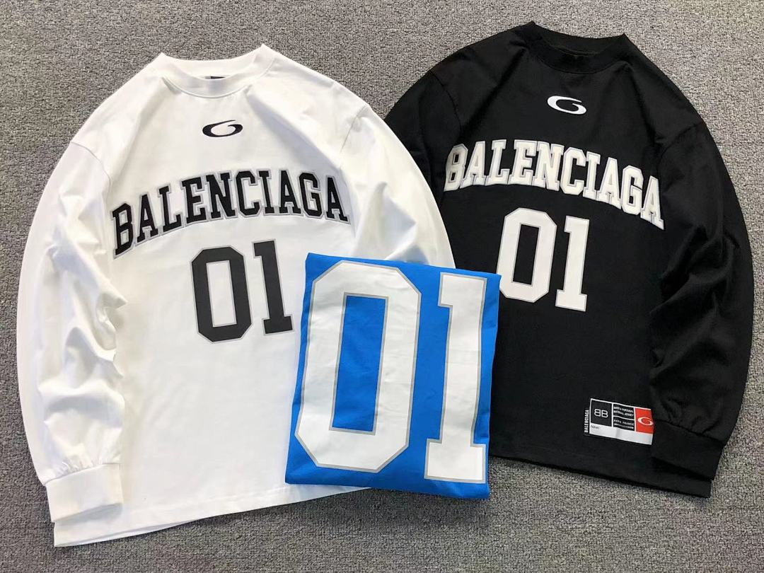 Balenciaga 178 B⭐L⭐⭐⭐IA⭐A LONG SLEEVED 411271121 (Im 170Cm 60Kg I Wear Size 2 In The Phot) - Image 5
