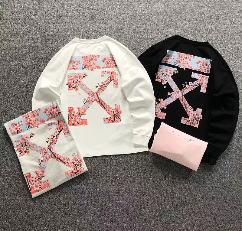 Off-White 125 OFF-WHITE LONG SLEEVED 5208080719 (Im 170Cm 60Kg I Wear Size M In The Phot)