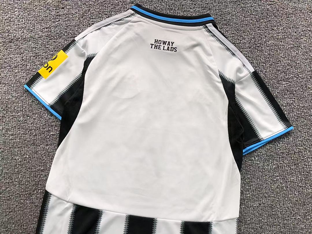 Chanel 75 FOOTBALL T-SHIRT SHORTS - Image 14