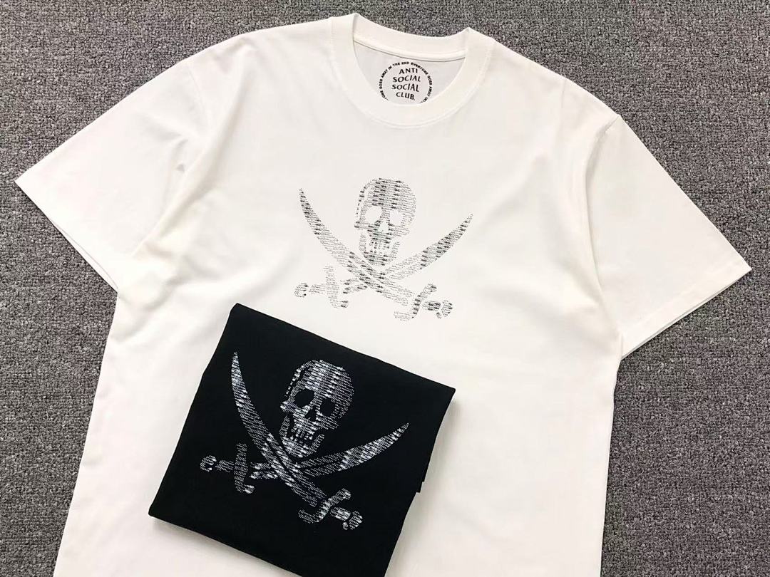 Christian Louboutin 85 ANTI SOCIAL CLUB T-SHIRT - Image 14