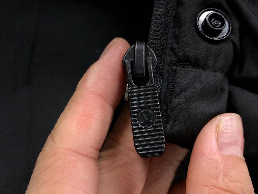 On Running 378 LULULEMON DOWN JACKETS FEMAIE - Image 33
