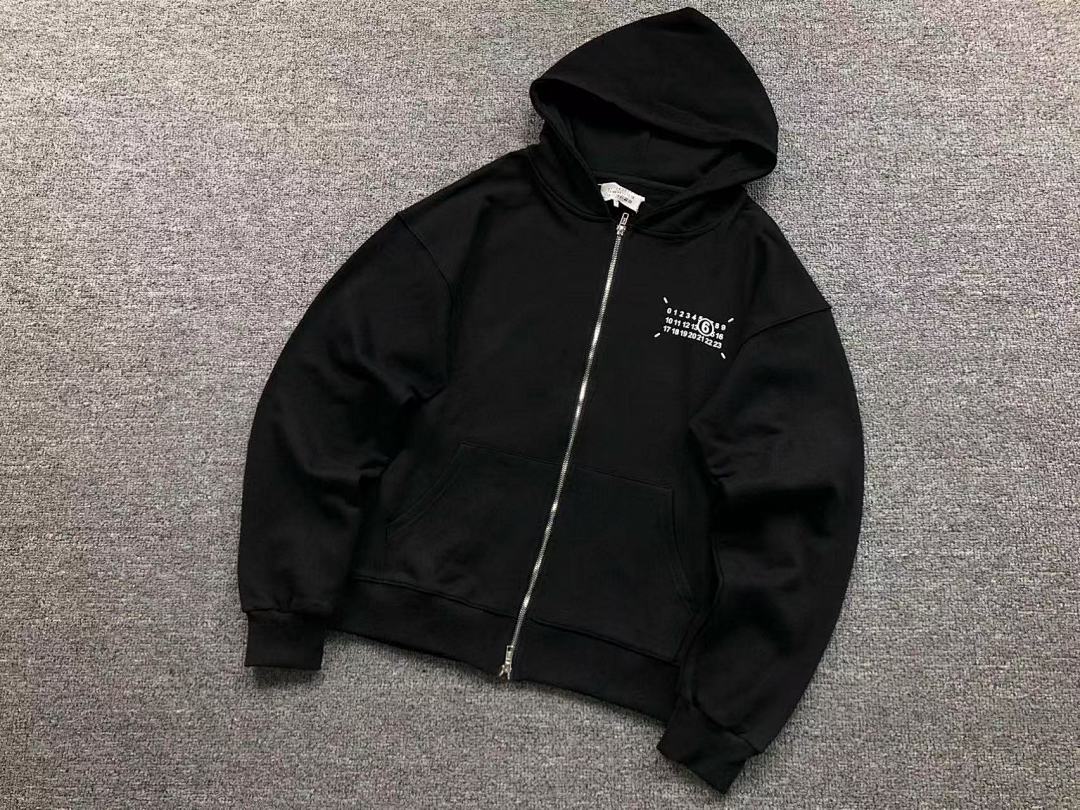 On Running 158 MAISON MARGIELA HOODIE 58260786 (Im 170Cm 60Kg I Wear Size 46 In The Phot) - Image 11